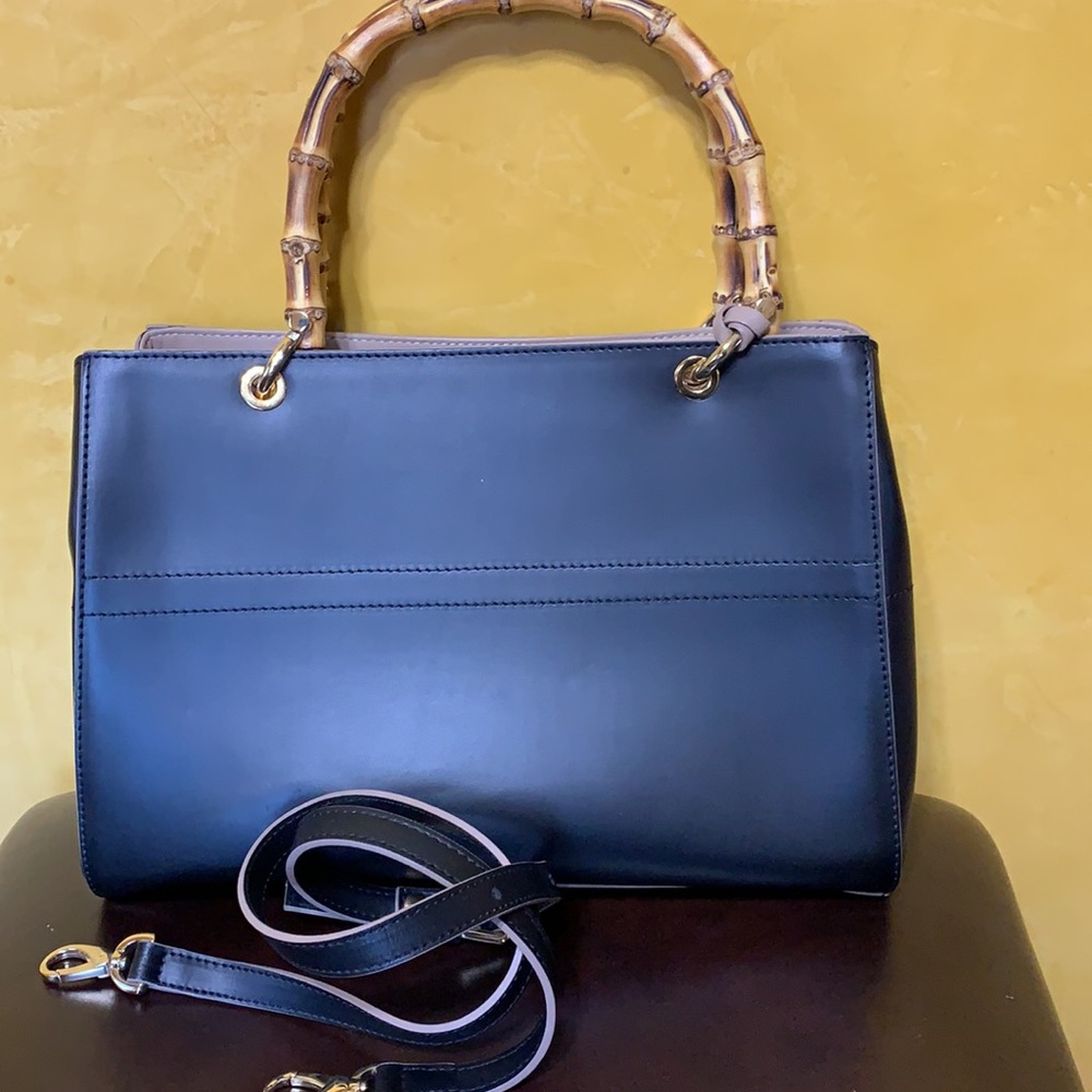 A Bellucci leather handbag